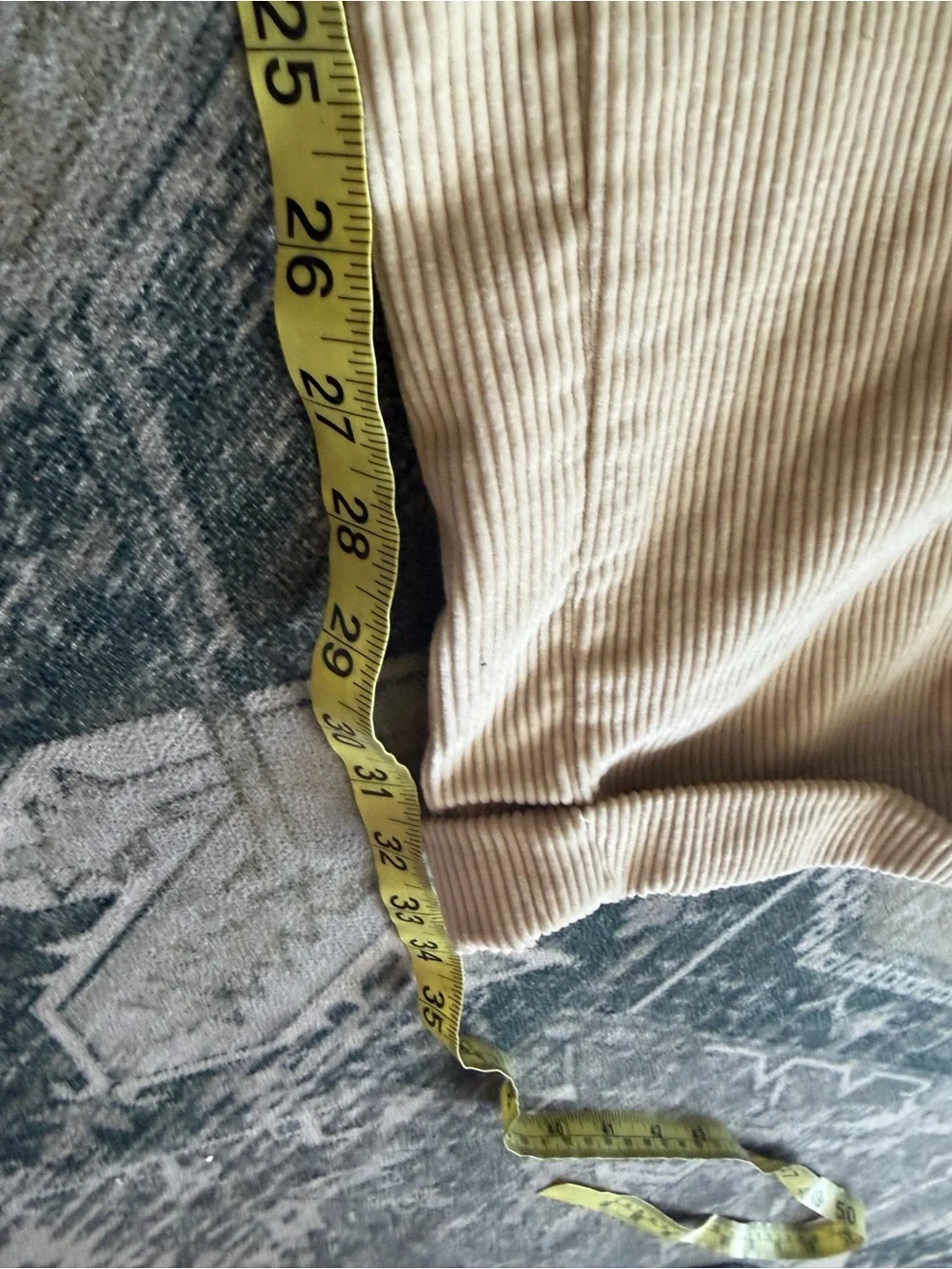 Tommy Hilfiger men’s 1990’: vintage pleated corduroy pants size 36x34